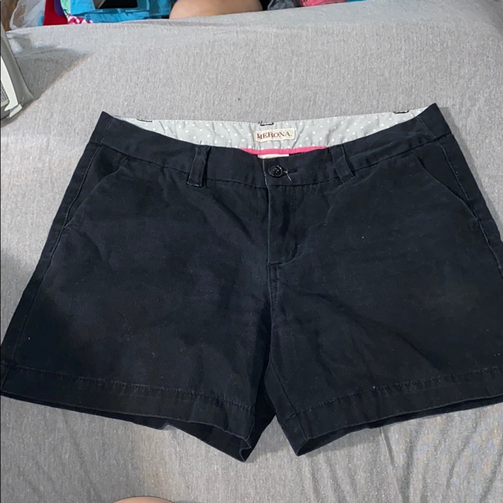 black cargo shorts in good conditions